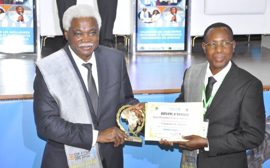 La Commune Akébou1, dirigée par l’honorable SODAGNI Yawo distinguée par le Prix d’Excellence du Leadership Local 2025 à Dakar